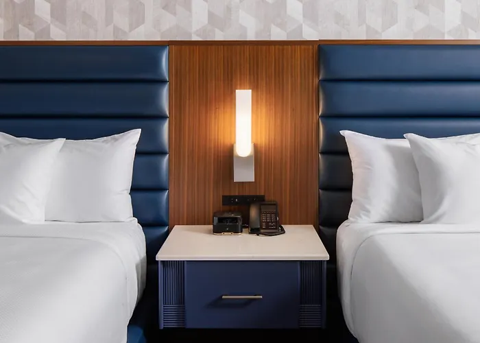 Hotel Hollywood Casino & 4*