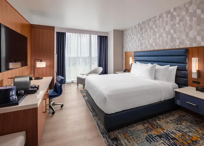 Hotel Hollywood Casino &
